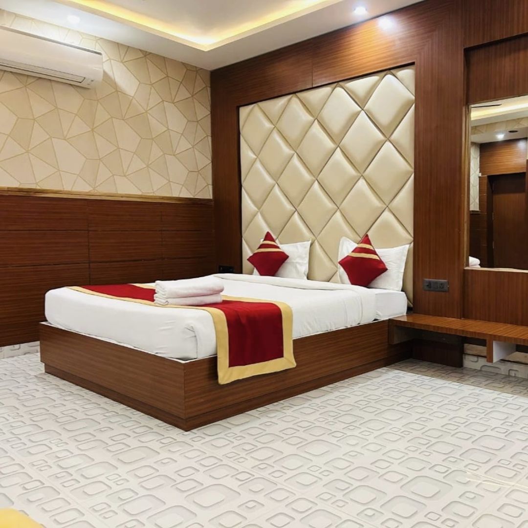 Deluxe Suite Birla Dharmshala Ayodhya
